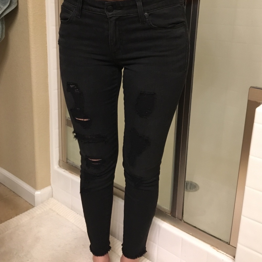 Joe's Jeans 🖤 Black Ankle & Cropped Jeans